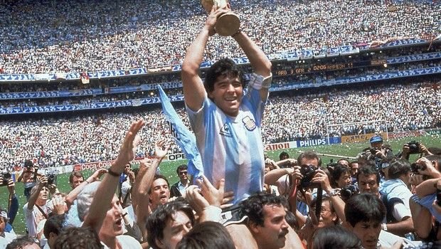 Maradona 251120