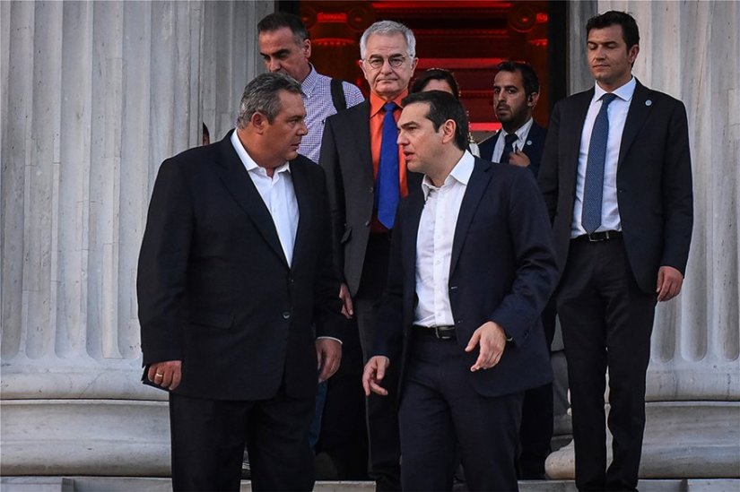 Tsipras Kammenos Grabates 220618a