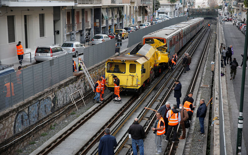 Treno Atyxima Athina 161121