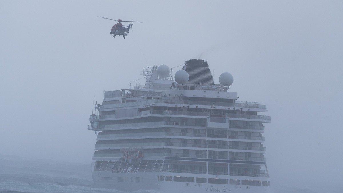 Ploio VikingLines Zimies Diasosi 240319