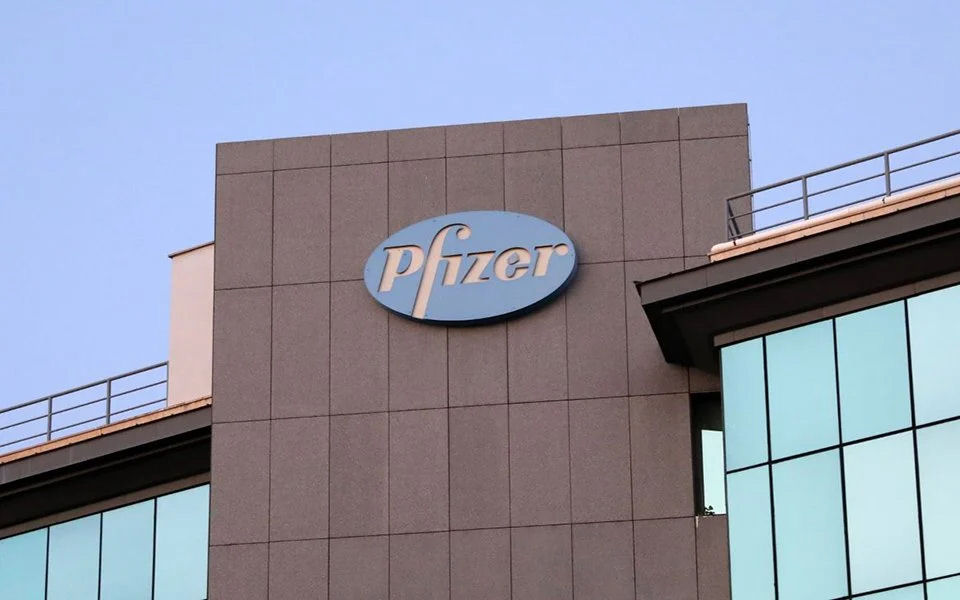 Pfizer Etaireia 270421