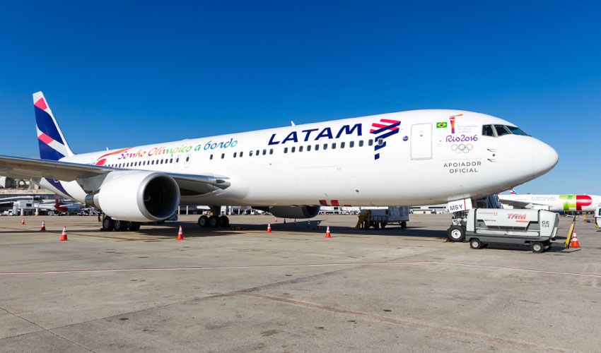 Aeroplano LATAM Brazilia 260520