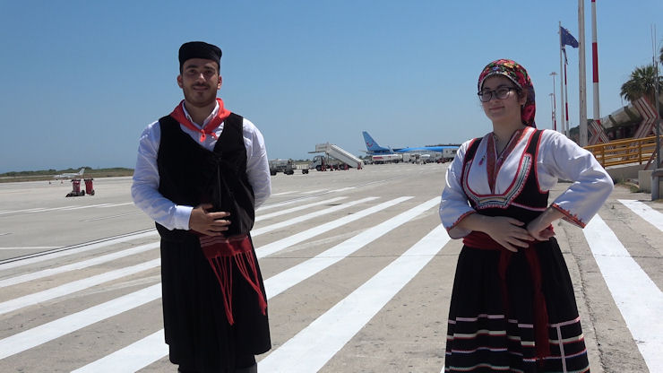 Touristes Aerodromio Covid19 010720