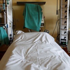 Ροδίτισσα νοσηλεύεται για δεύτερη φορά στη ΜΕΘ του Νοσοκομείου Σάμου